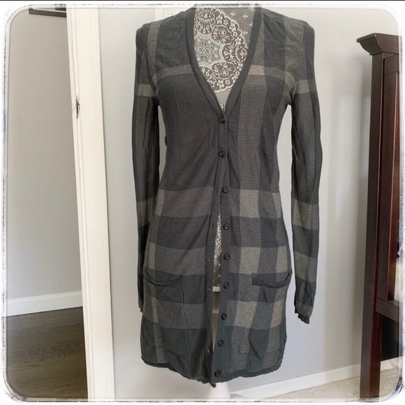 Authentic Burberry Grey Cardigan - Picture 1 of 9